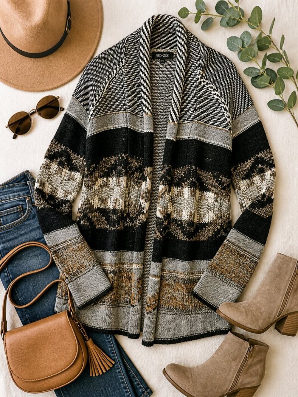 Quinn Black and Gold Patterned Cardigan L